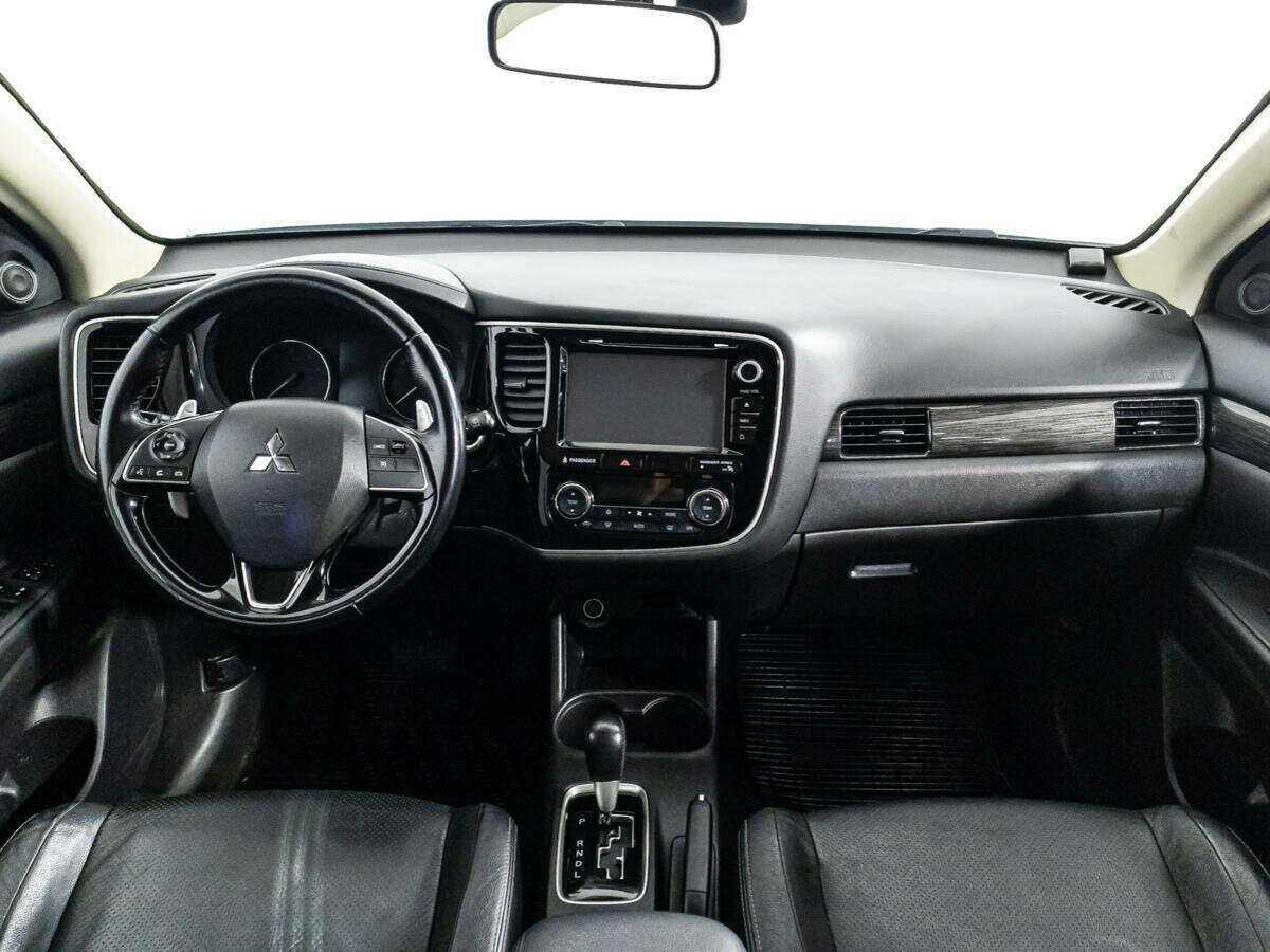 Mitsubishi Outlander, 2015 Фото №13
