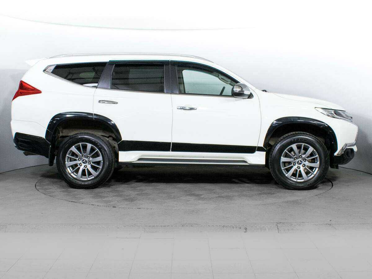 Mitsubishi Pajero Sport, 2018 - 39 000 км. | Фото №4