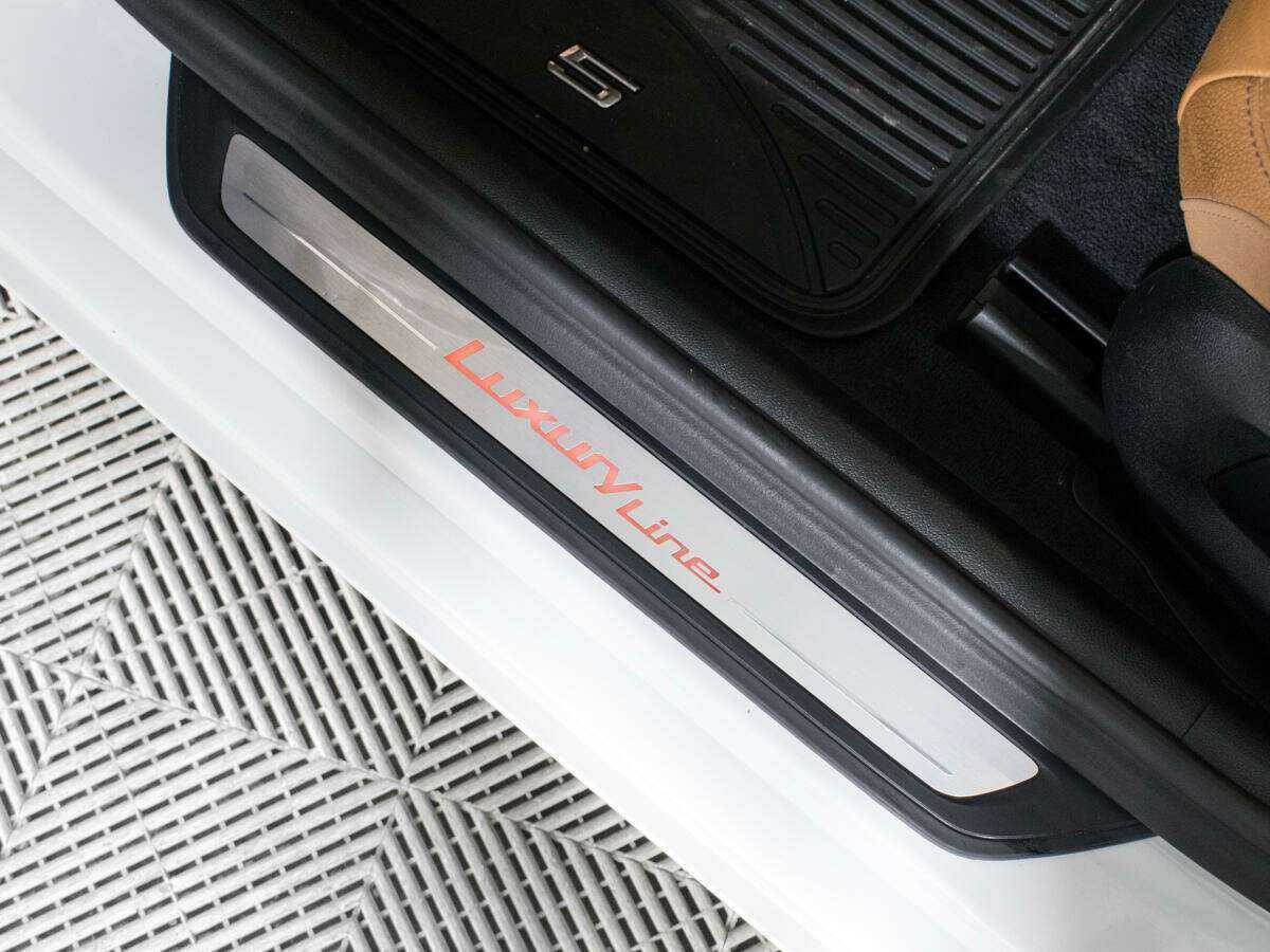 BMW 5 серии 520d xDrive, 2018 Фото №16