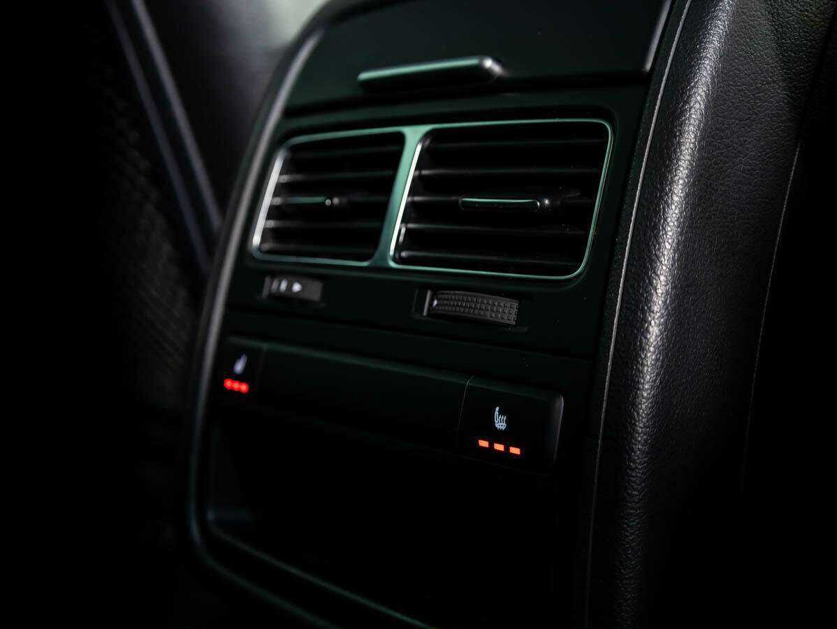 Volkswagen Touareg, 2015 Фото №17