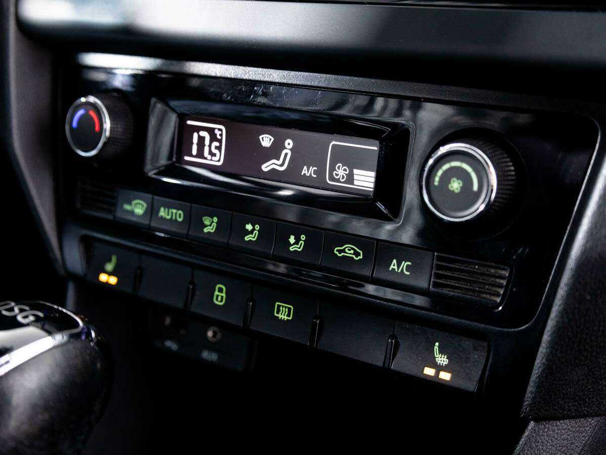 Skoda Rapid, 2017 Фото №16
