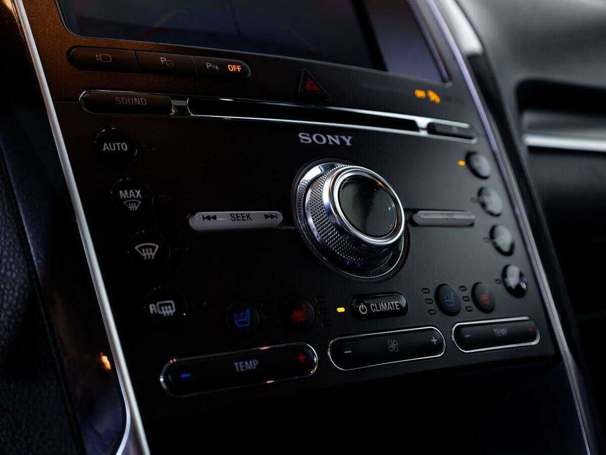 Ford Explorer, 2015 Фото №17