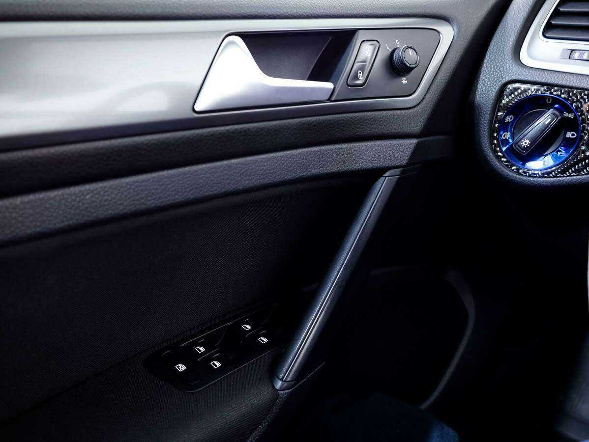 Volkswagen Golf, 2013 Фото №17