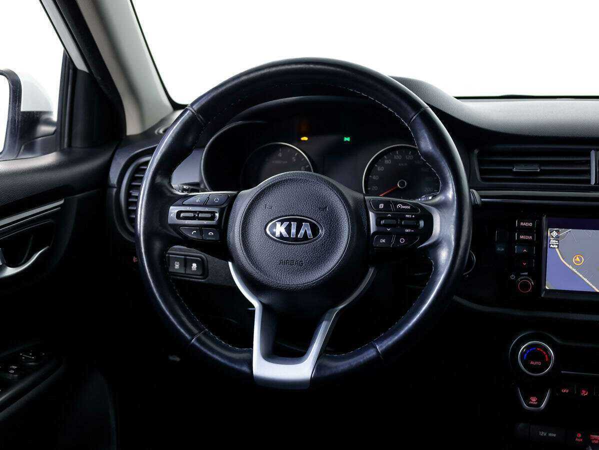 Kia Rio X-Line, 2018 Фото №11