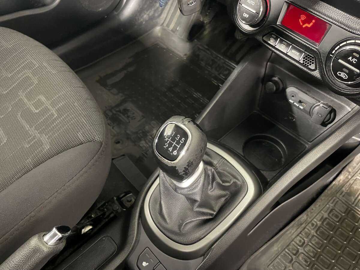 Kia Rio 6-speed, 2014 Фото №15