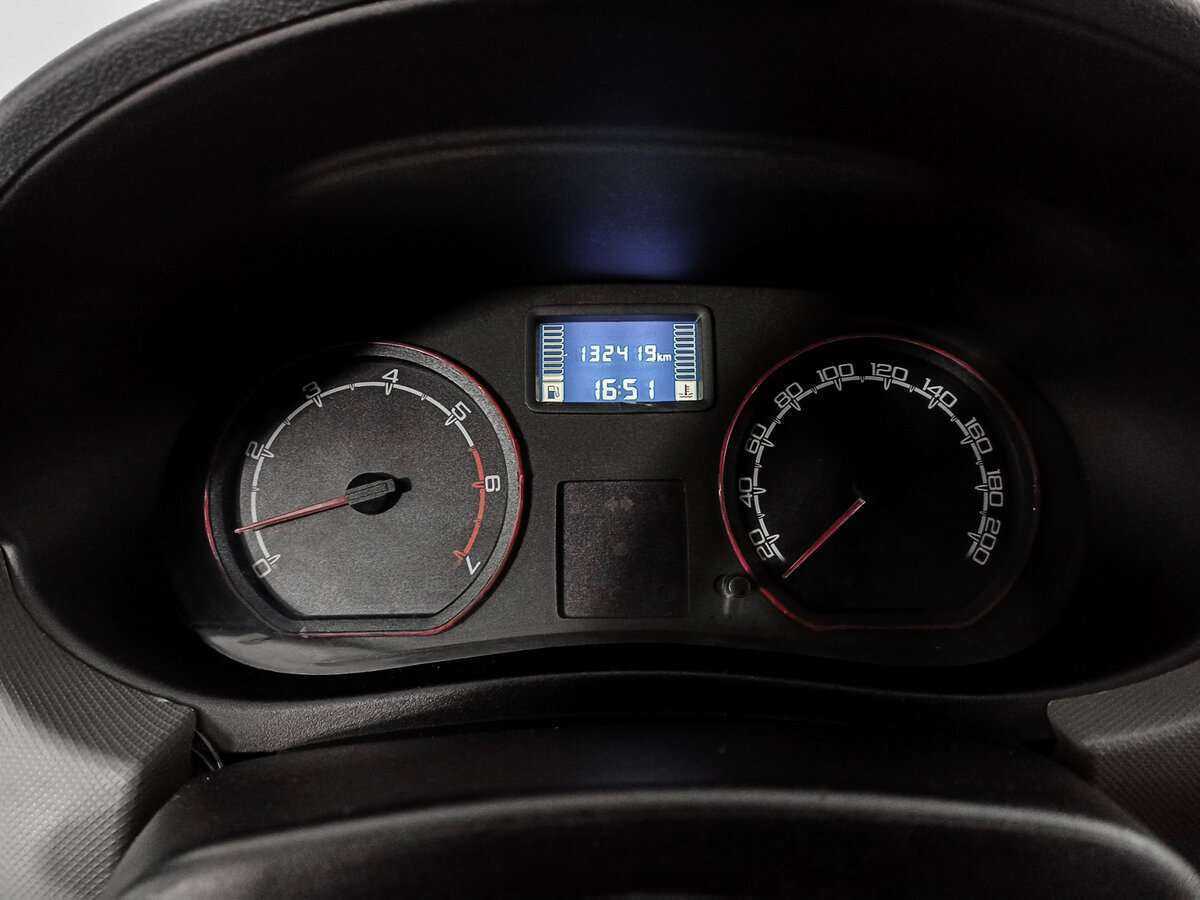 Renault Logan, 2012 Фото №13