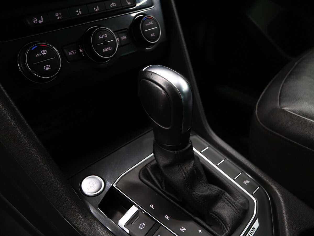 Volkswagen Tiguan, 2019 Фото №10