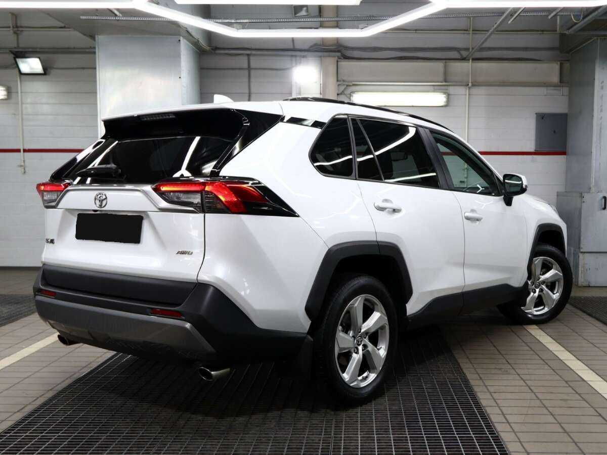 Toyota RAV4, 2021 - 51 000 км. | Фото №3