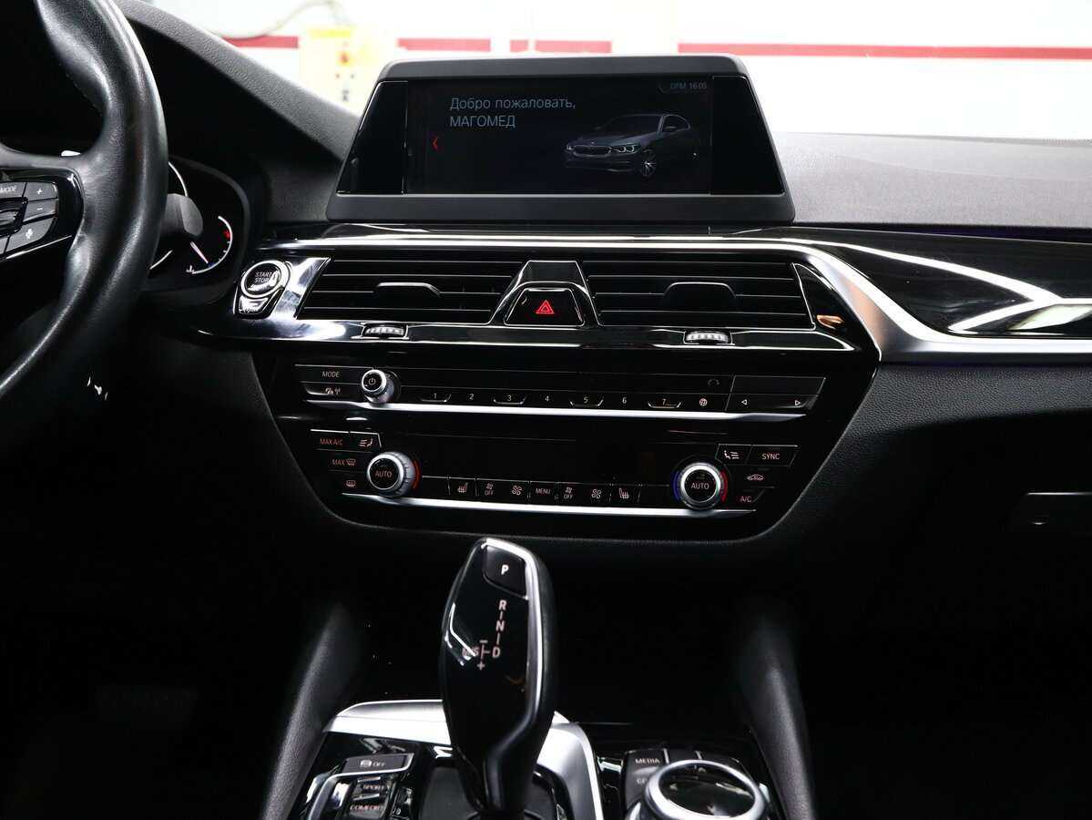 BMW 5 серии 520d xDrive, 2017 Фото №17