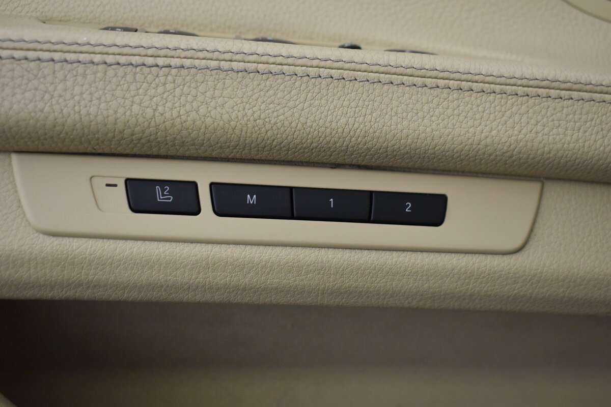 BMW 7 серии 750i xDrive, 2012 - 140 000 км. | Фото №7