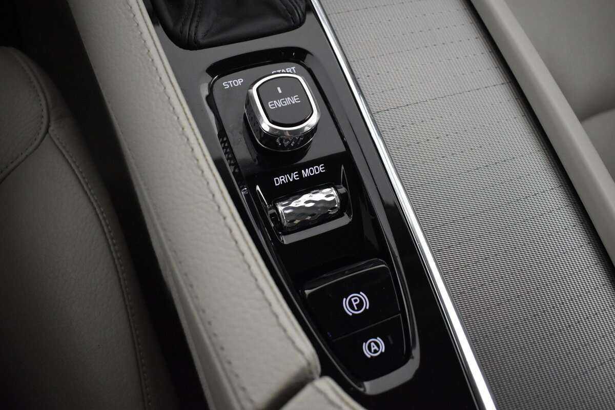 Volvo XC90, 2015 Фото №17