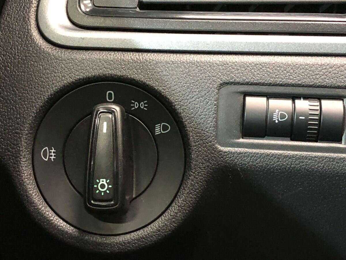 Skoda Rapid, 2015 Фото №16