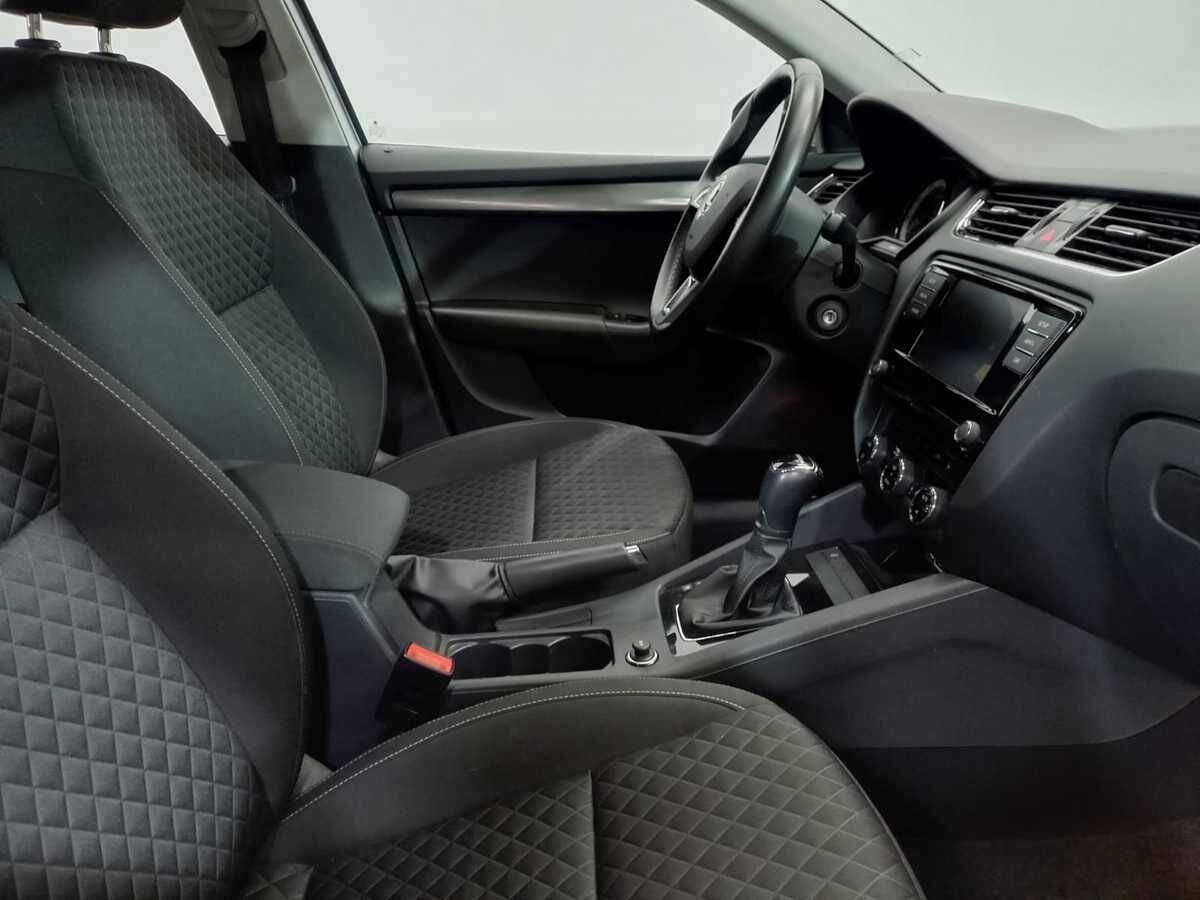 Skoda Octavia, 2018 Фото №10