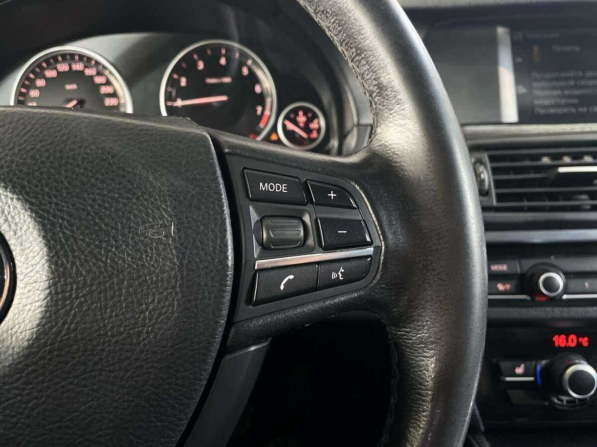 BMW 5 серии 520i, 2012 Фото №12