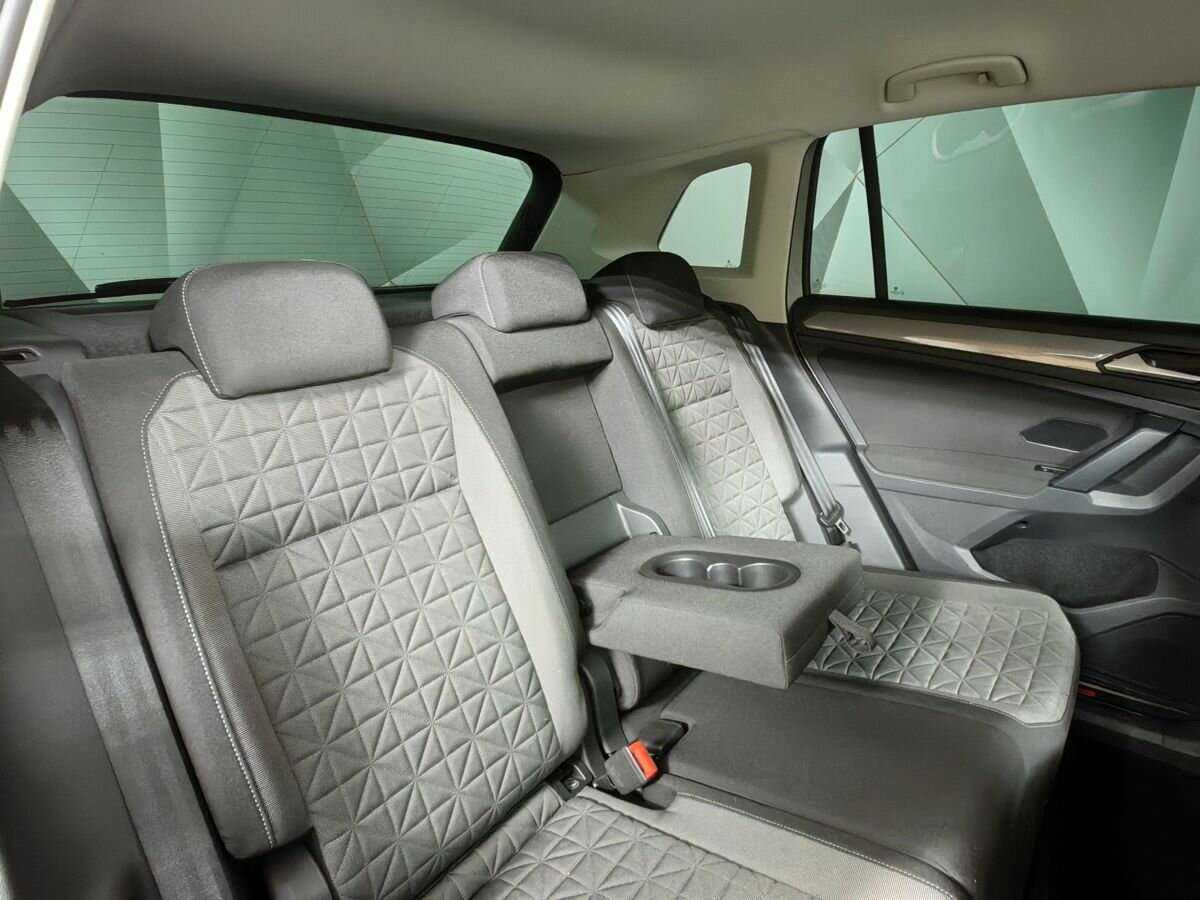 Volkswagen Tiguan, 2021 Фото №13