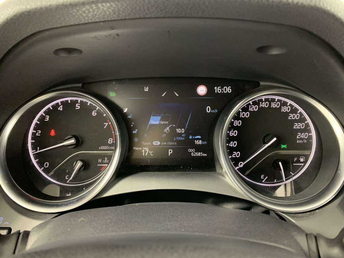 Toyota Camry, 2021 Фото №9