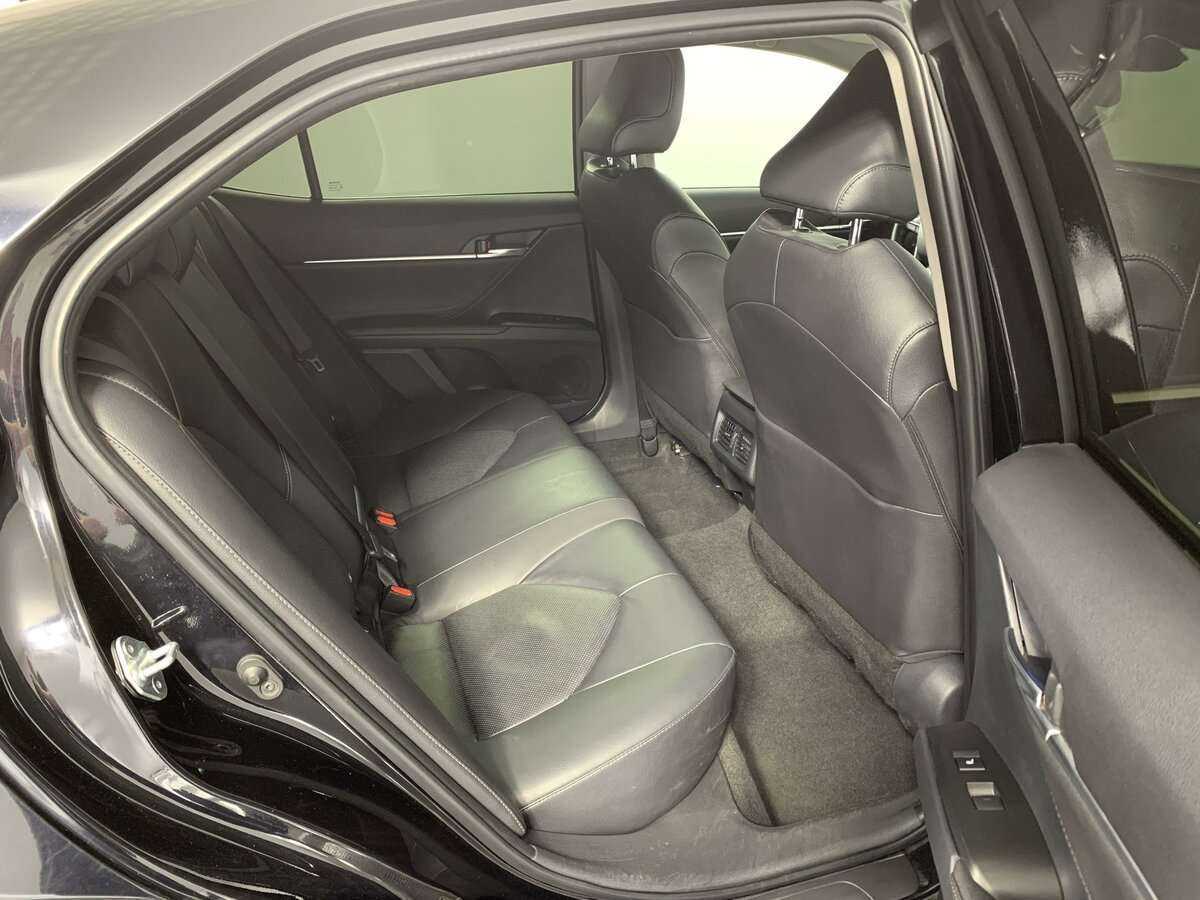 Toyota Camry, 2021 Фото №18