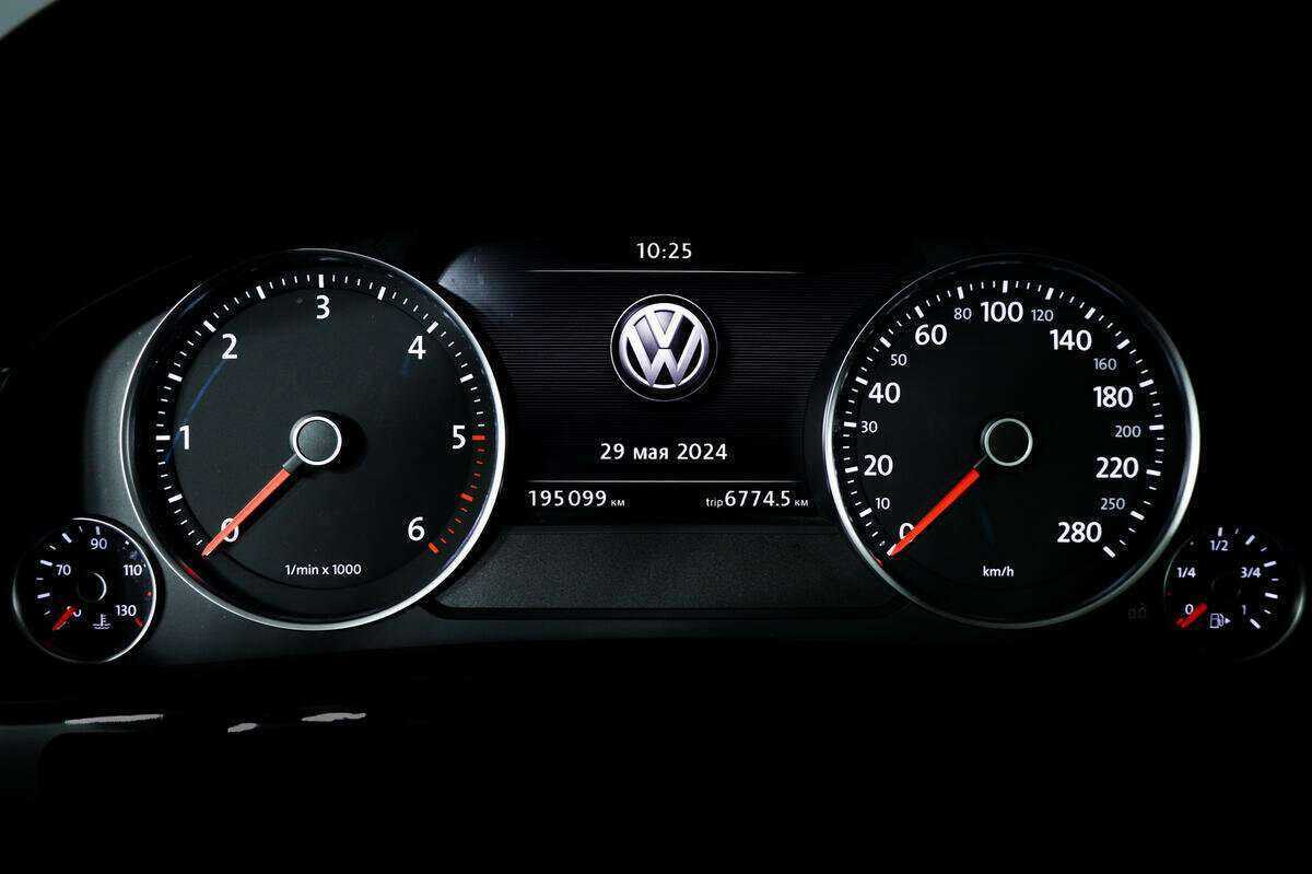 Volkswagen Touareg, 2017 Фото №10