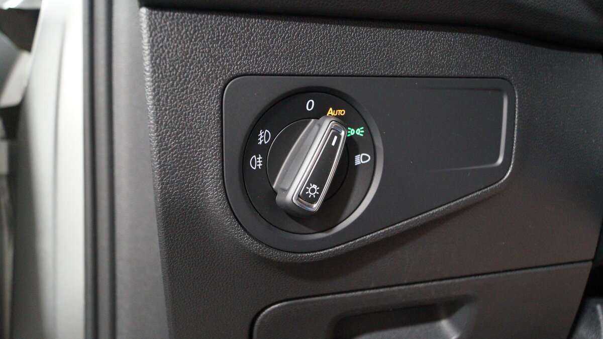 Volkswagen Tiguan, 2018 Фото №13