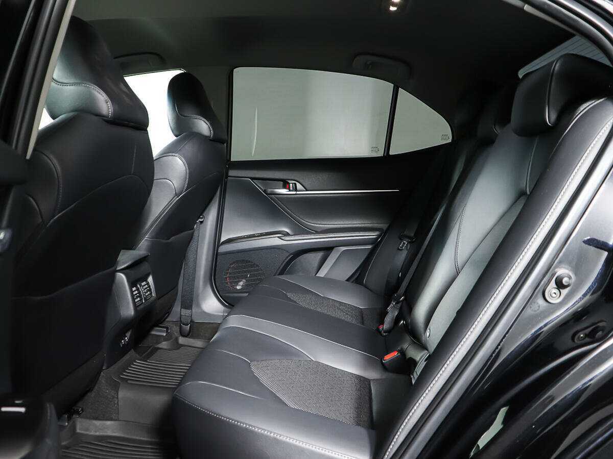 Toyota Camry, 2021 Фото №12