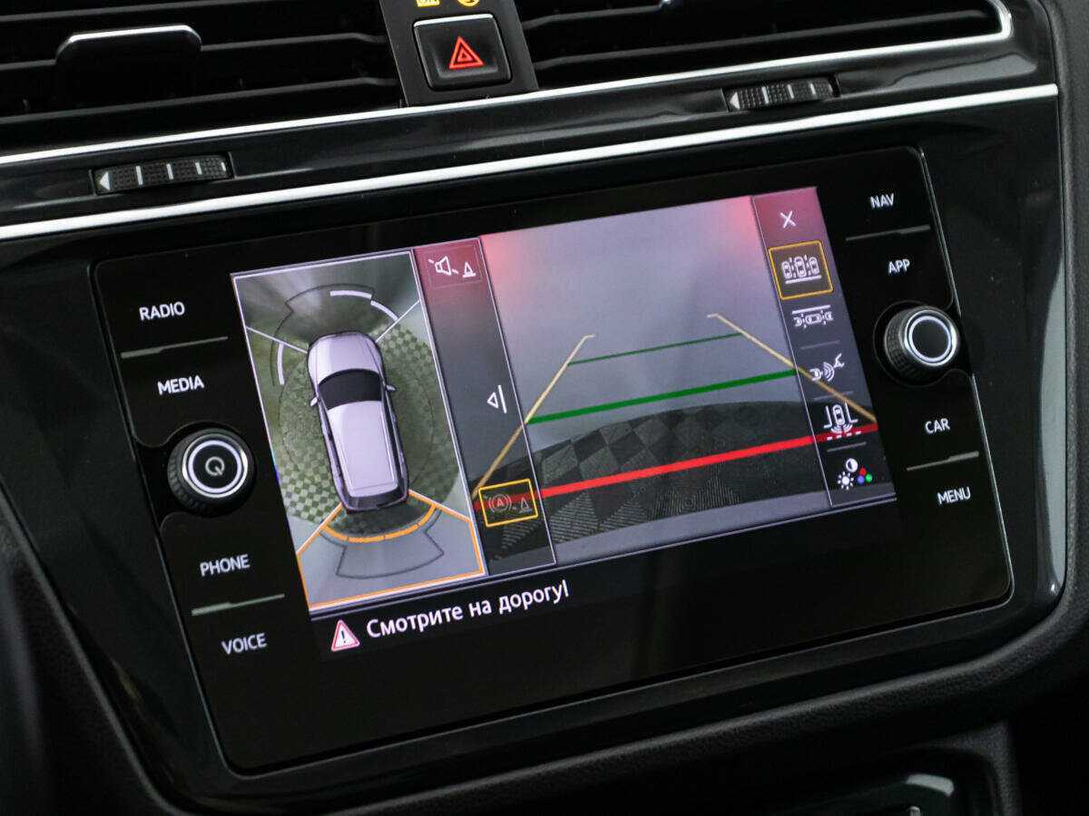 Volkswagen Tiguan, 2018 Фото №18