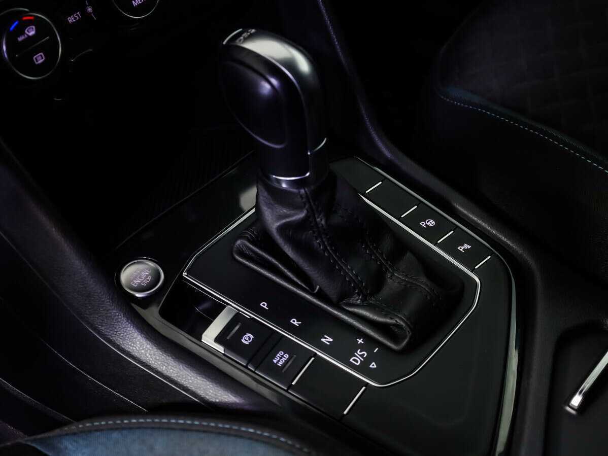 Volkswagen Tiguan, 2019 Фото №15