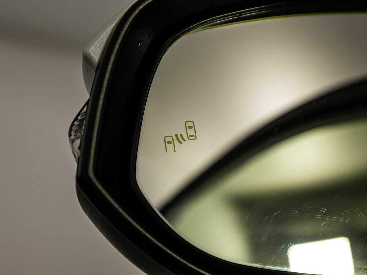 Toyota RAV4, 2015 Фото №24