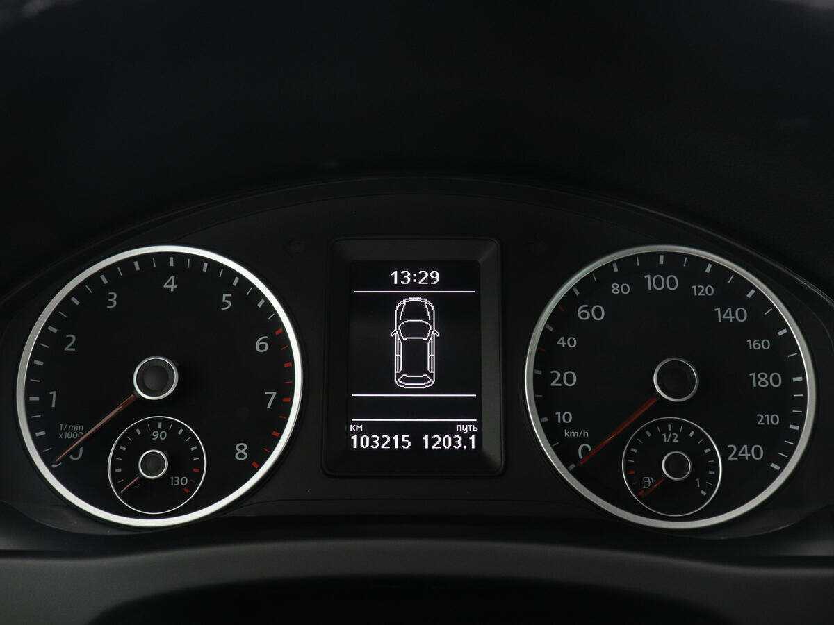 Volkswagen Tiguan AMT, 2016 Фото №11