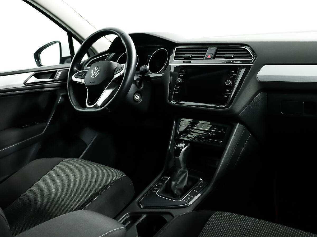 Volkswagen Tiguan, 2021 Фото №11