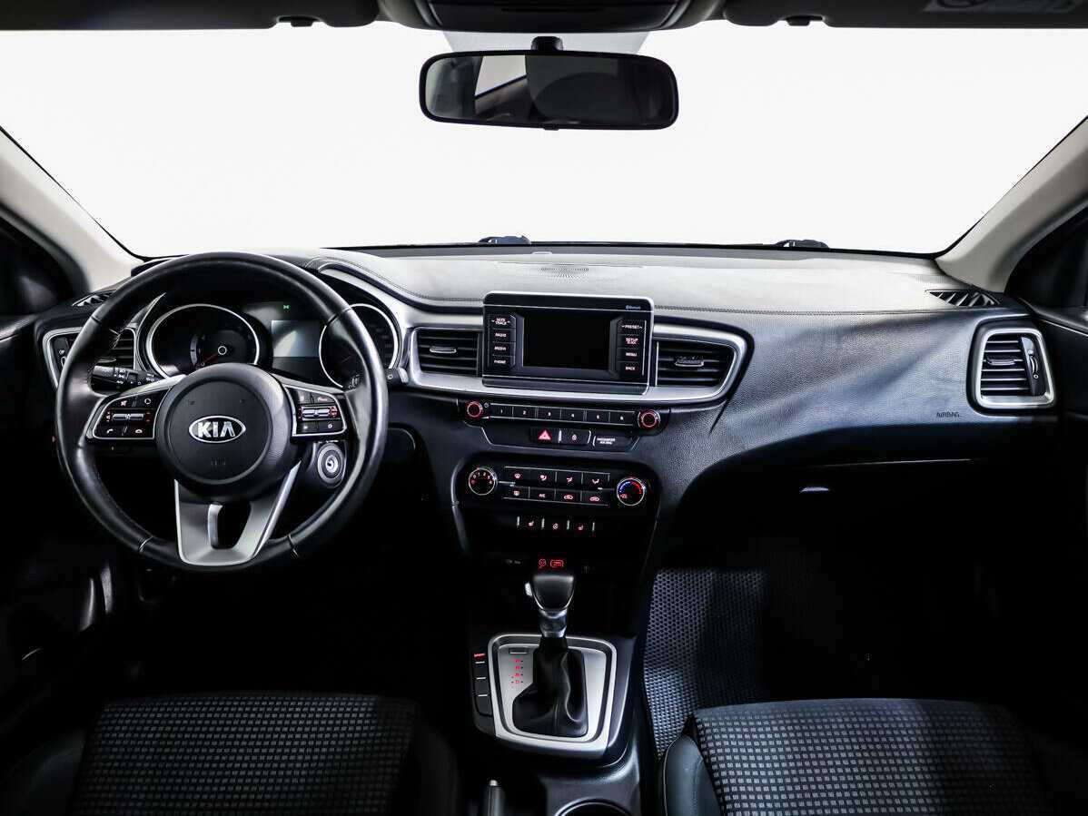 Kia Ceed, 2018 Фото №9