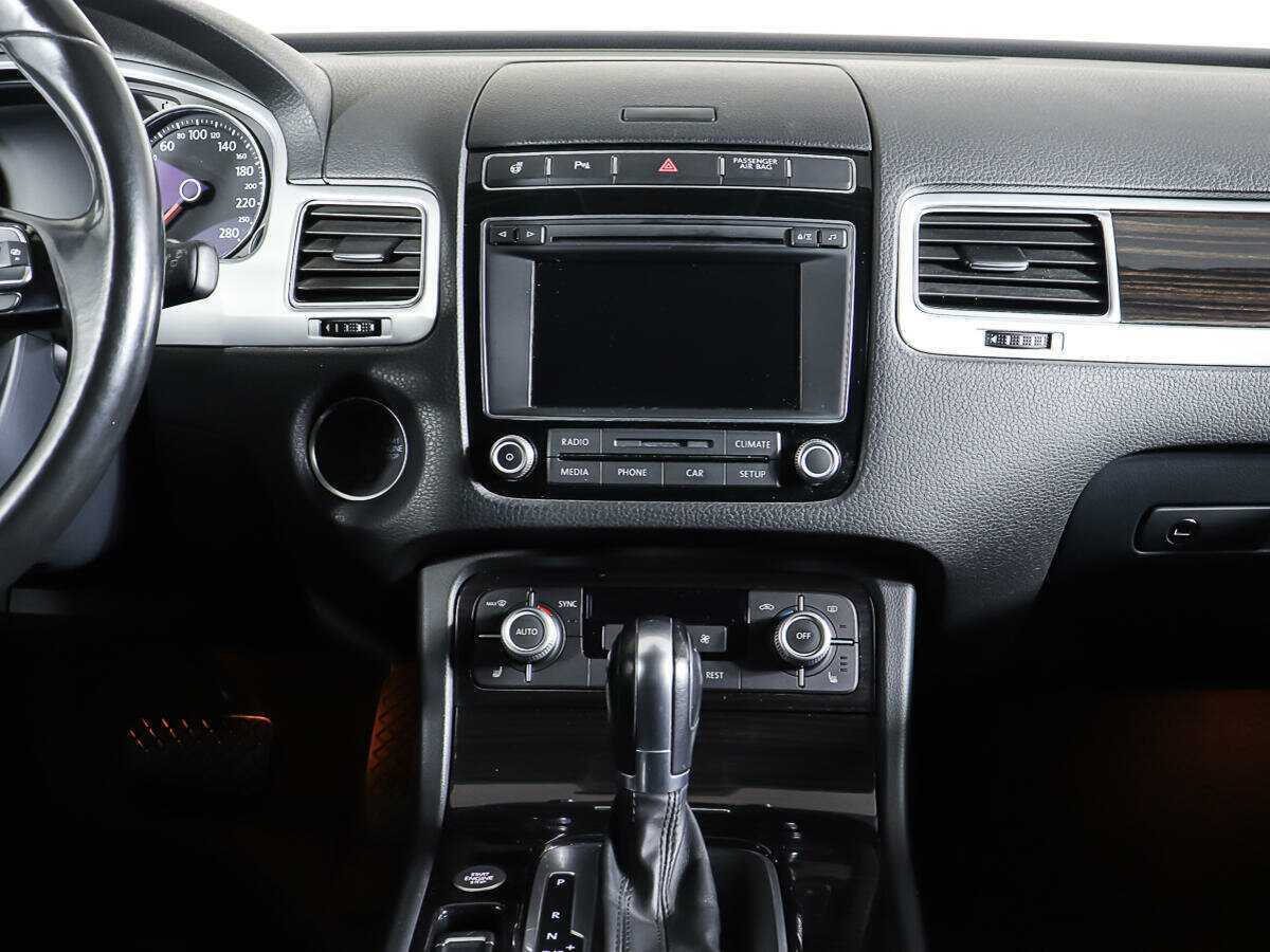 Volkswagen Touareg, 2015 Фото №12