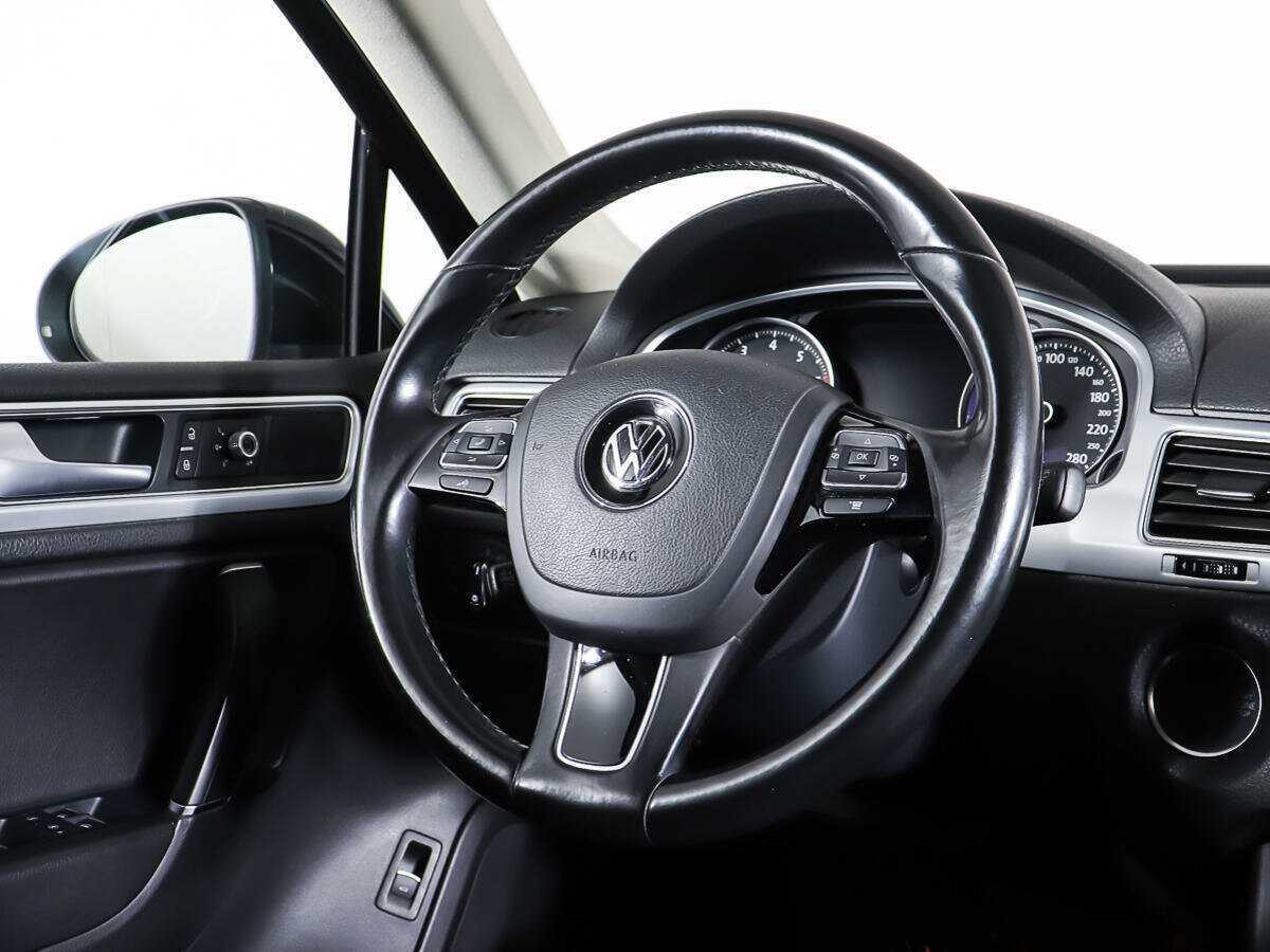 Volkswagen Touareg, 2015 Фото №15