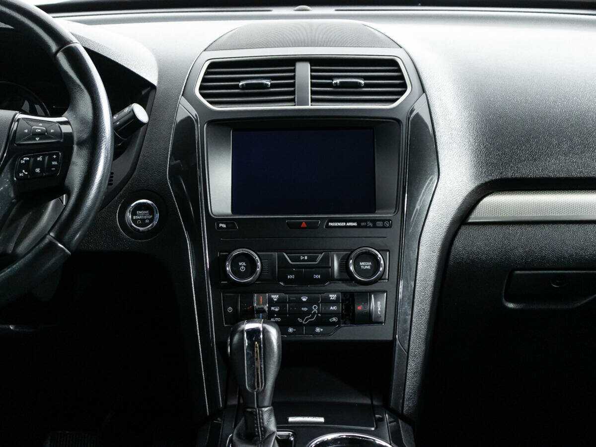Ford Explorer, 2019 Фото №13