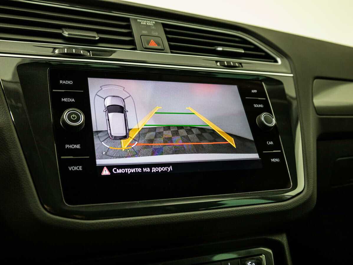 Volkswagen Tiguan, 2019 Фото №15