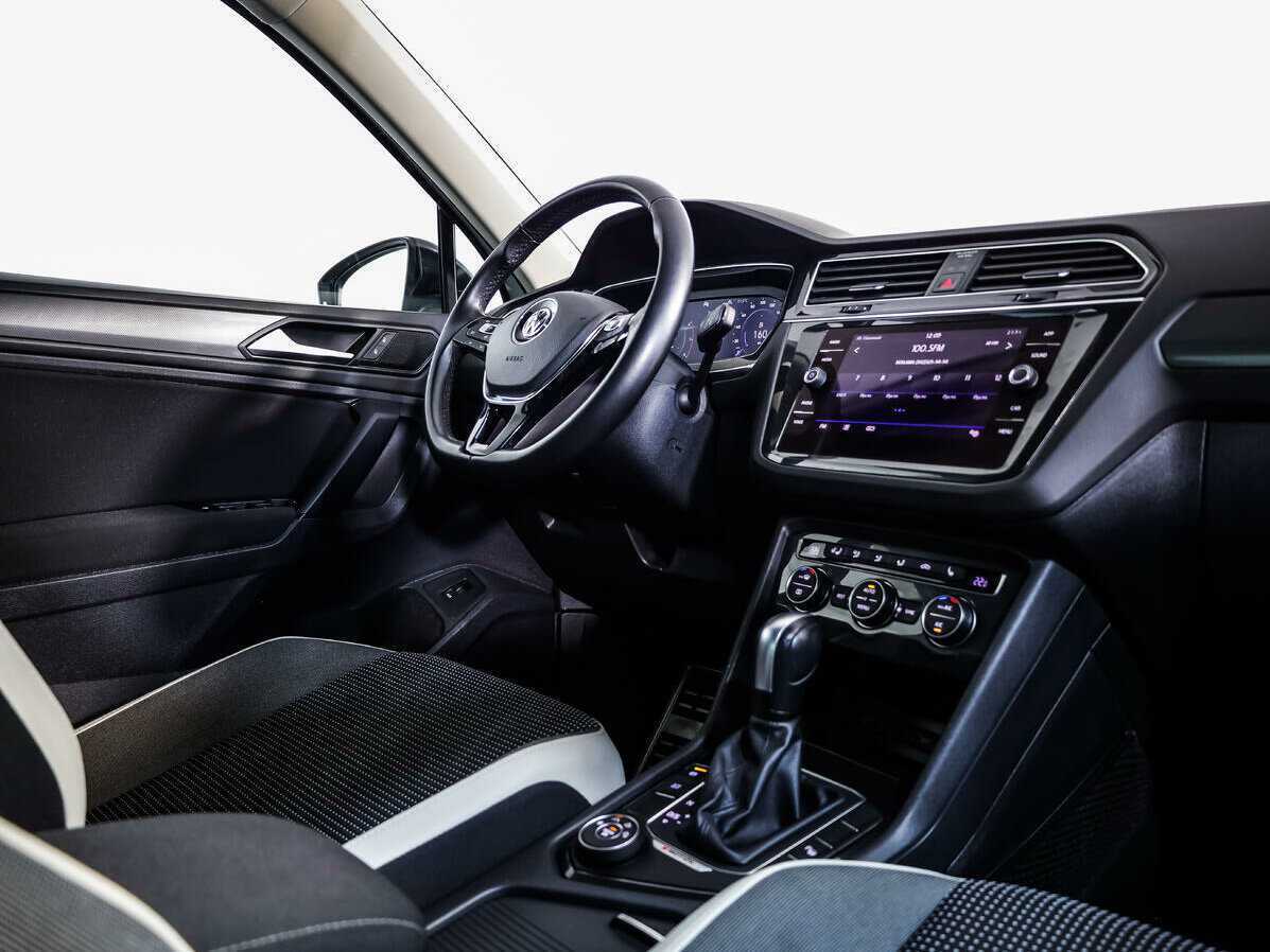Volkswagen Tiguan, 2020 - 40 306 км. | Фото №8
