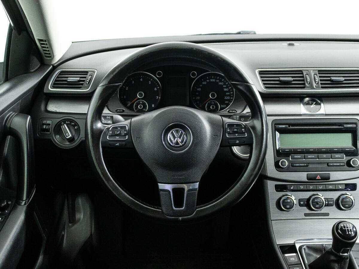 Volkswagen Passat, 2013 Фото №16