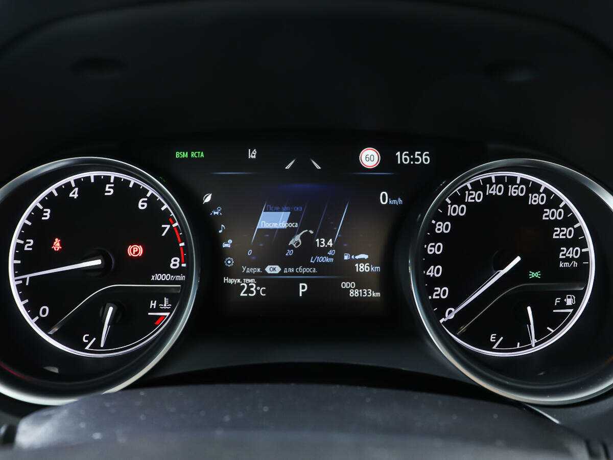 Toyota Camry, 2021 Фото №13