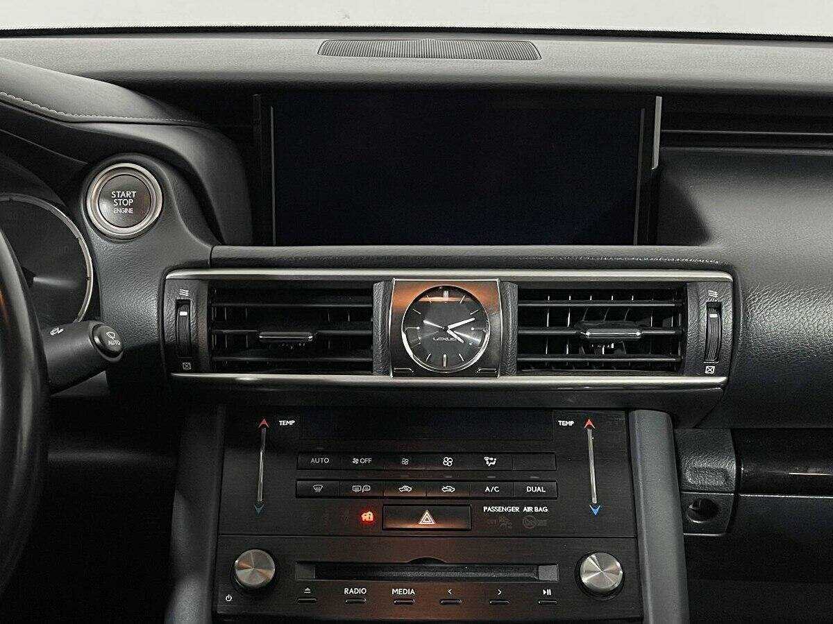 Lexus IS 300, 2018 Фото №10