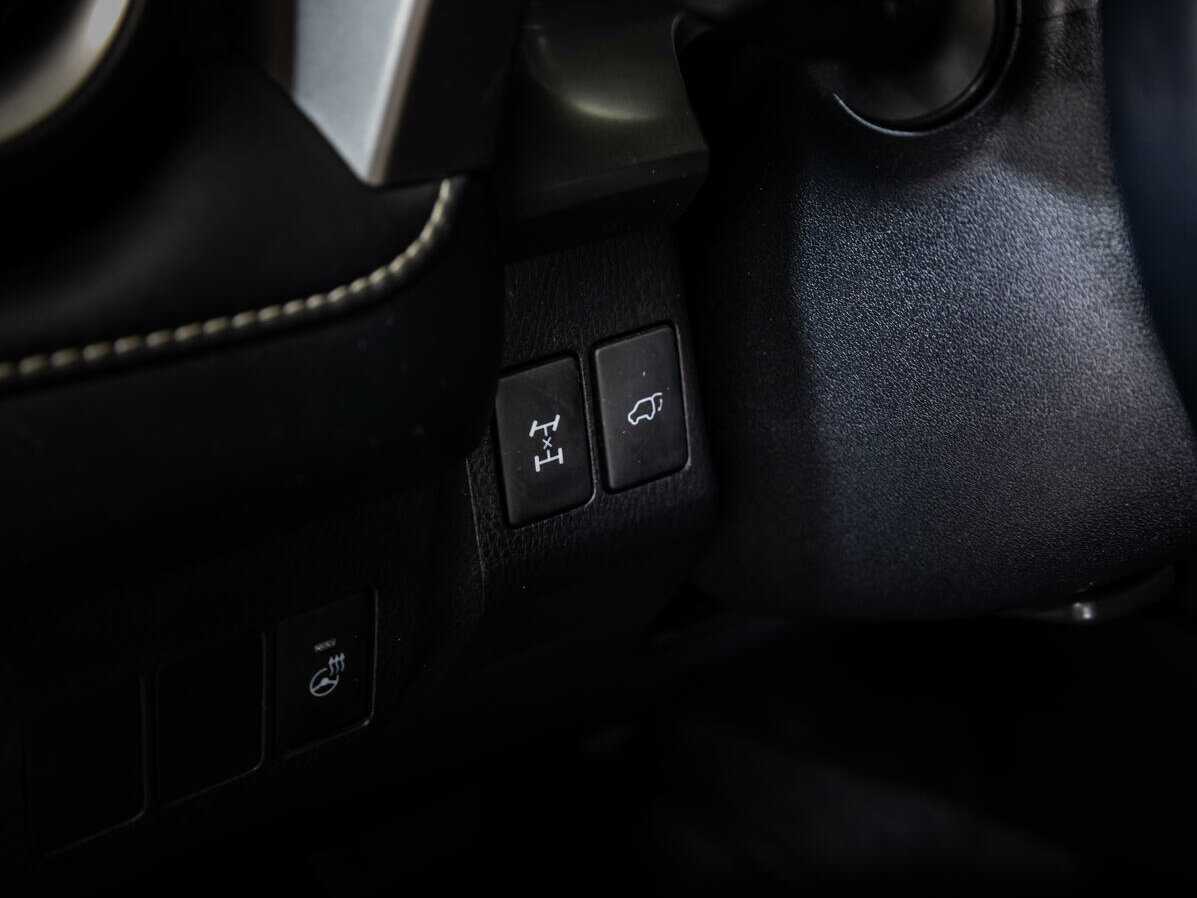 Toyota RAV4, 2018 Фото №15