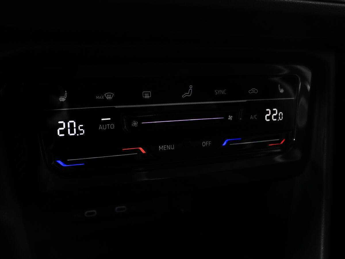 Volkswagen Tiguan, 2021 Фото №15