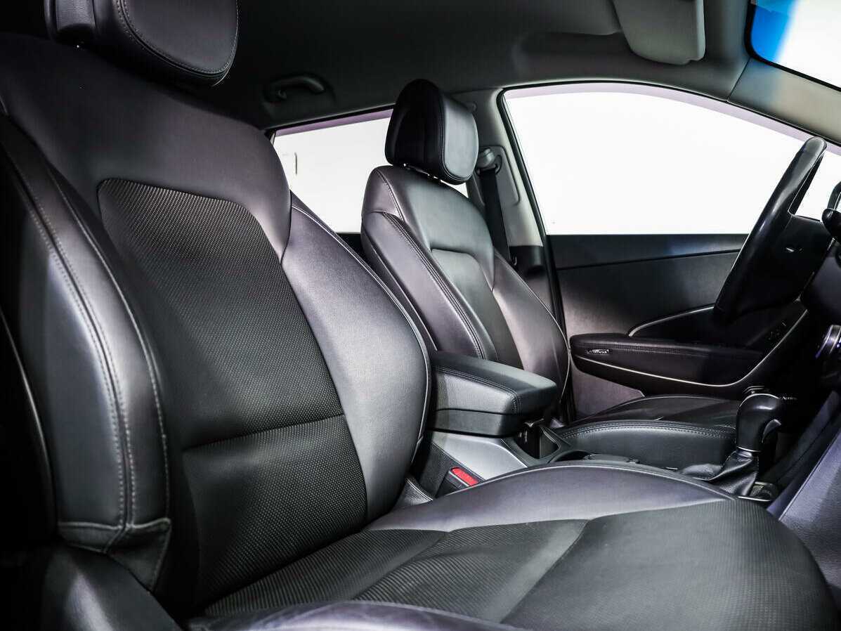 Hyundai Santa Fe Grand, 2017 Фото №11