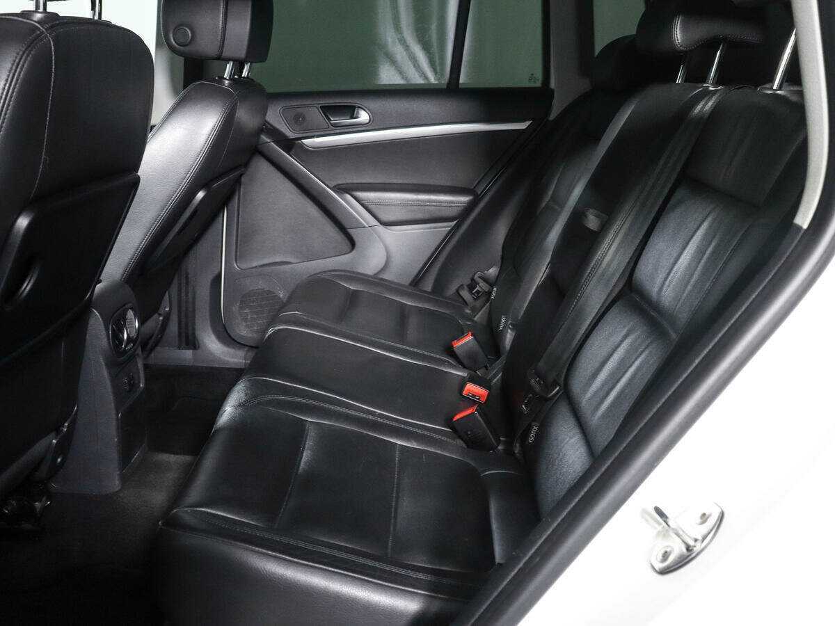 Volkswagen Tiguan, 2012 Фото №8