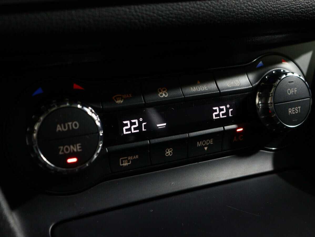 Mercedes-Benz CLA 200, 2016 Фото №15