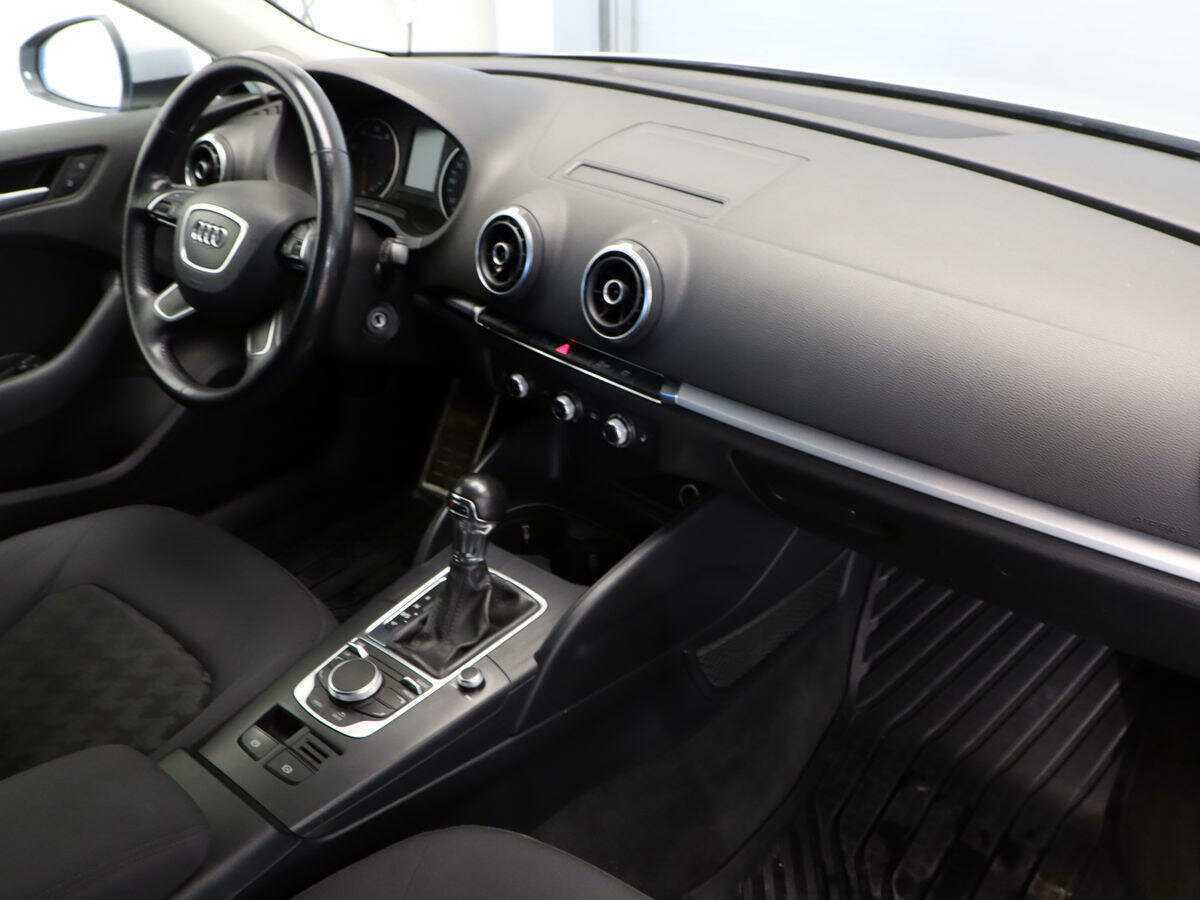 Audi A3 Sportback, 2013 Фото №7