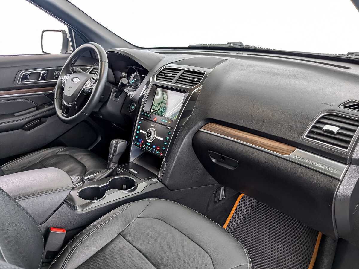 Ford Explorer, 2019 Фото №9