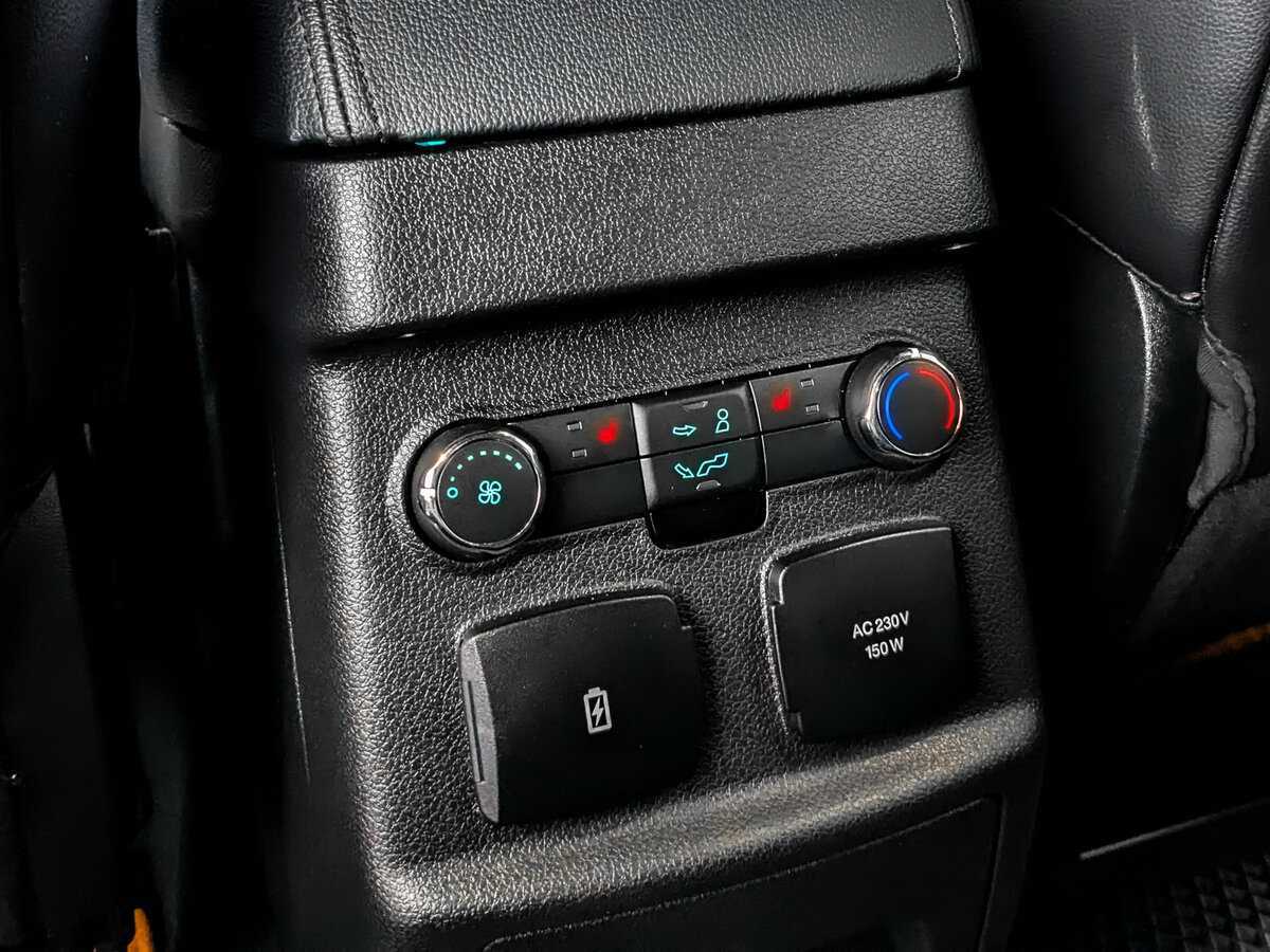 Ford Explorer, 2019 Фото №22