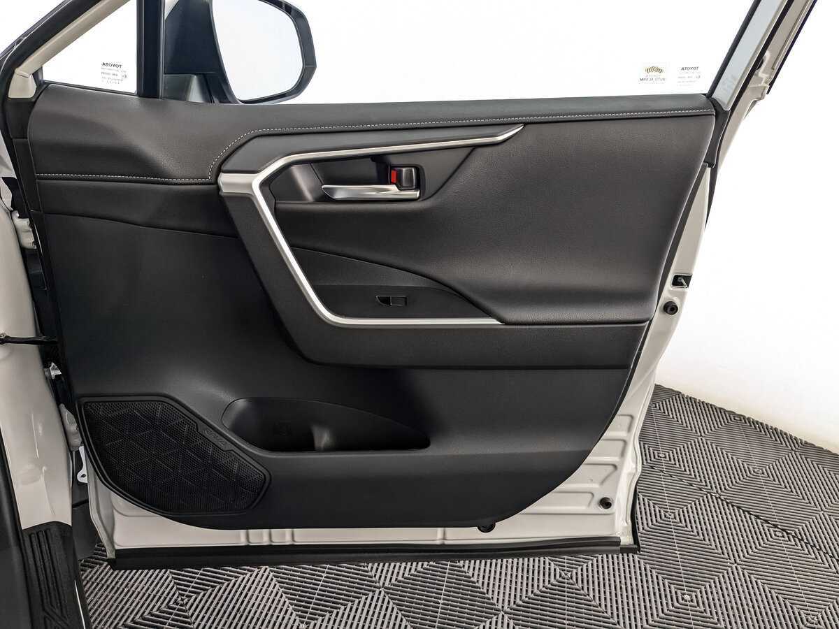 Toyota RAV4, 2021 Фото №21