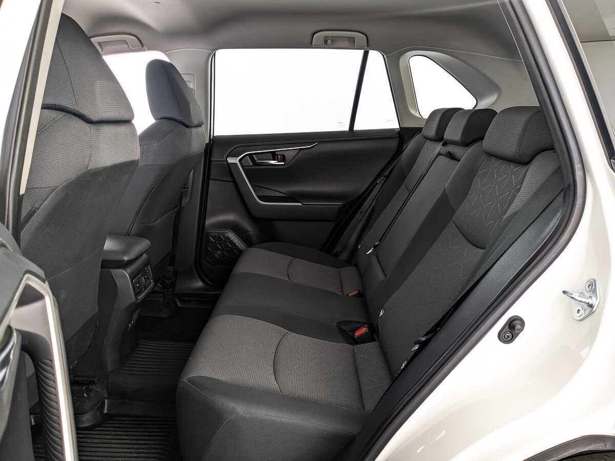 Toyota RAV4, 2021 Фото №14