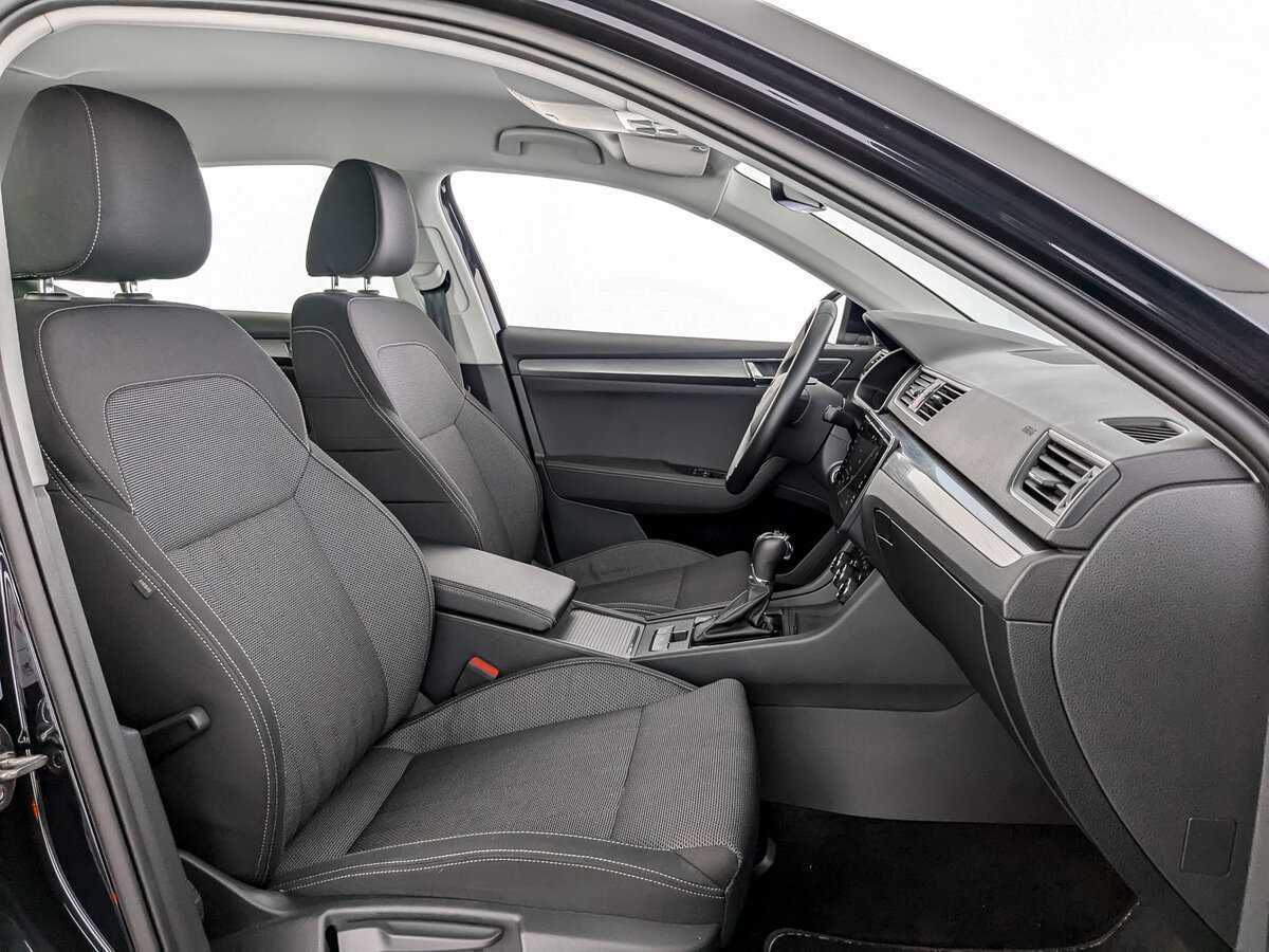 Skoda Superb, 2020 Фото №18