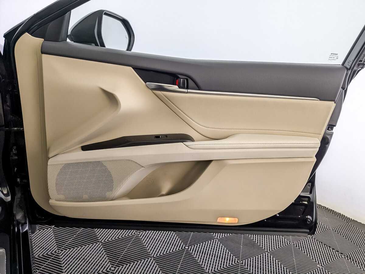 Toyota Camry, 2021 Фото №21